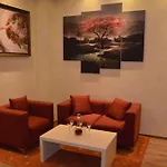 Mustang Hotel