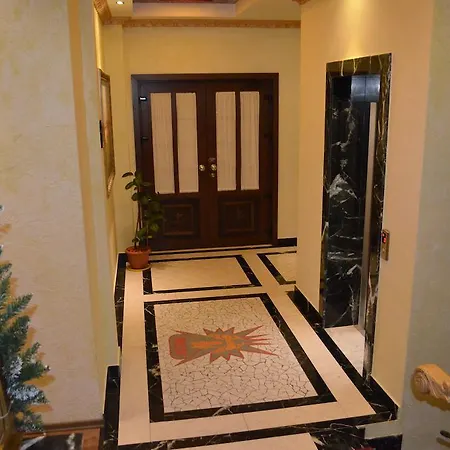 Mustang Hotel 4*