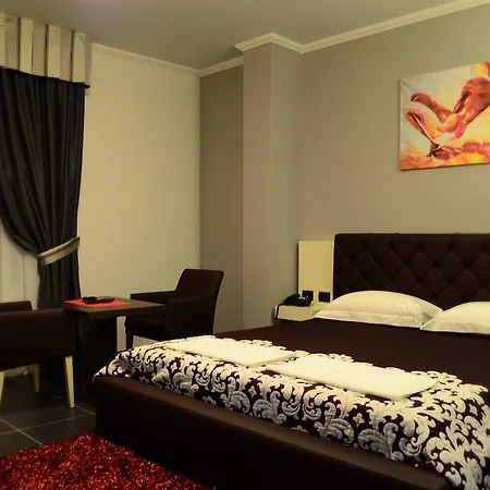 Отель Mustang Vaqarr